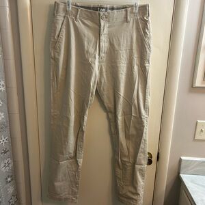 Lee Slim Straight Khaki Pants